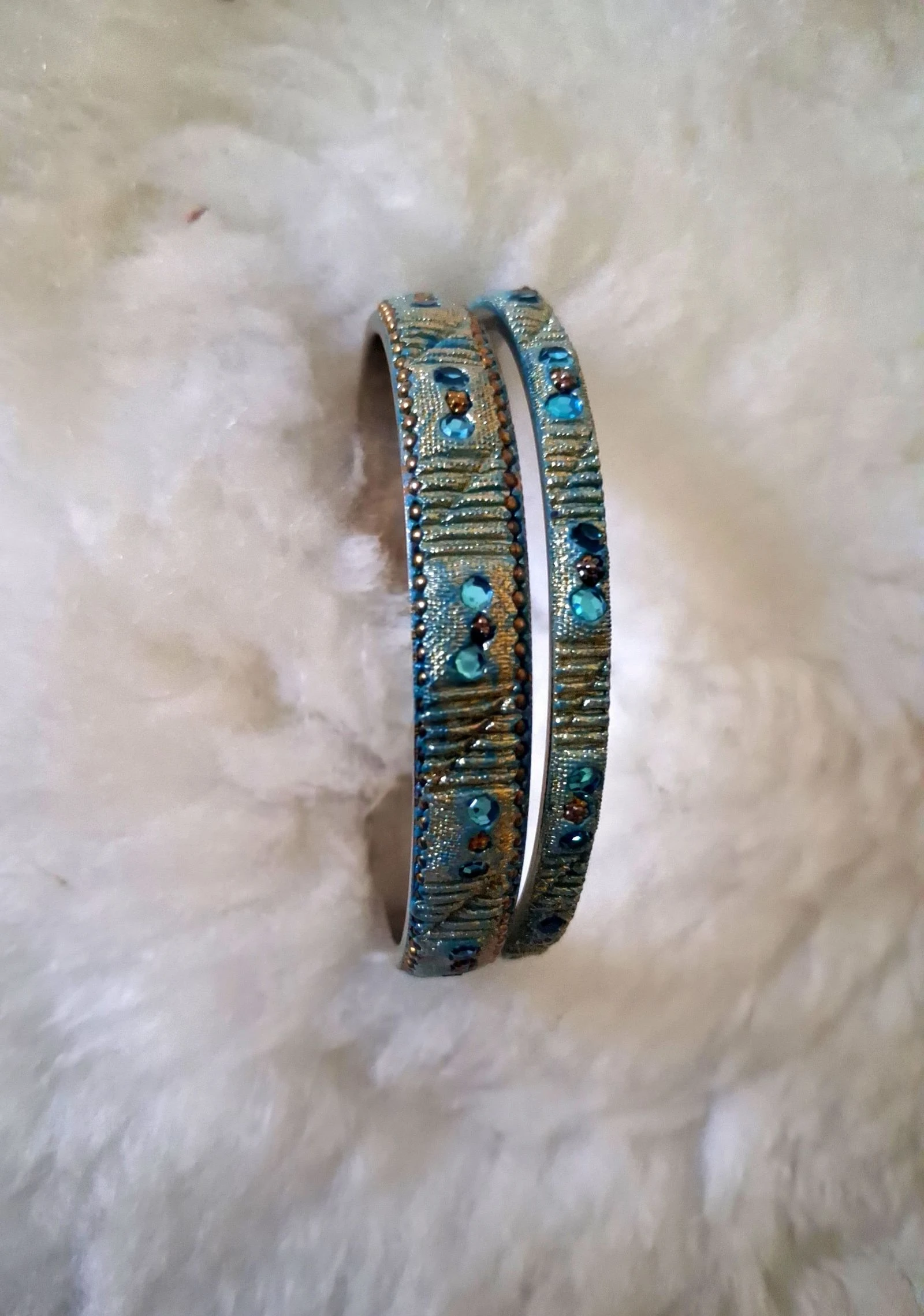 Joli lot de 2 bracelets jonc rigide style bohemechic bleu turquoise 
